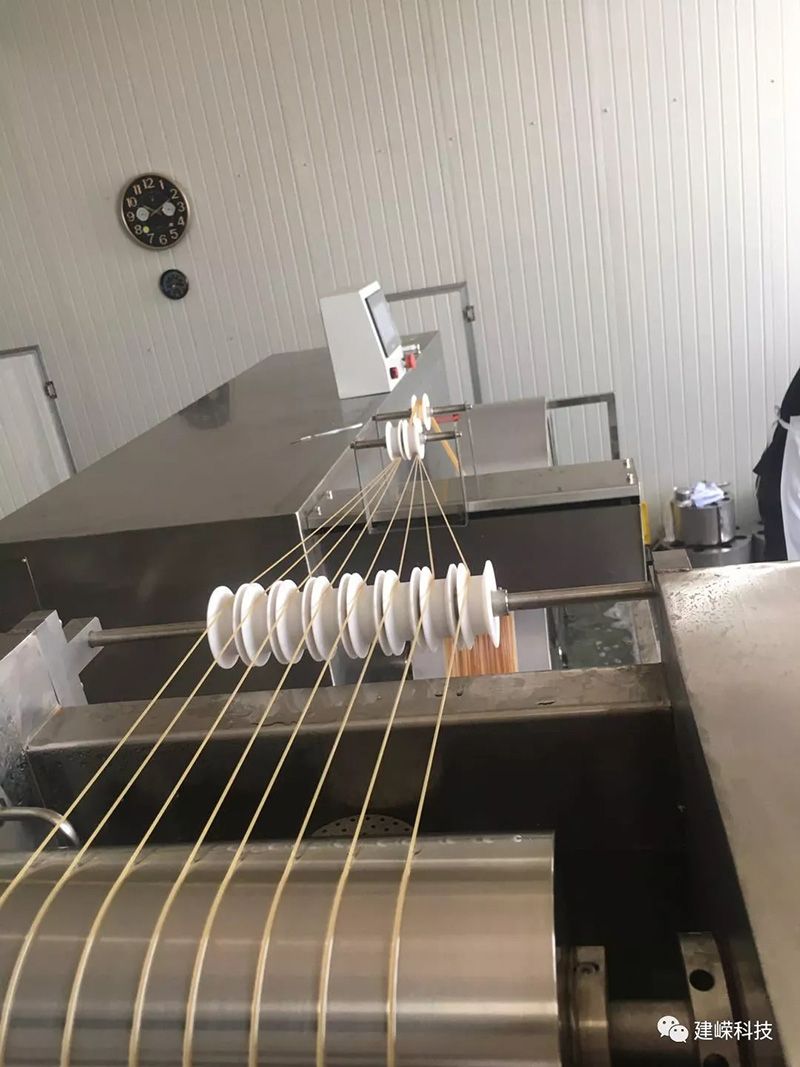 客戶現(xiàn)場紡絲驗收，開機紡絲一氣呵成